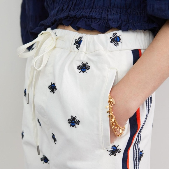 MAEVE by ANTHROPOLOGIE NWOT Classic Bee Print Track Pants in White - Picture 4 of 11